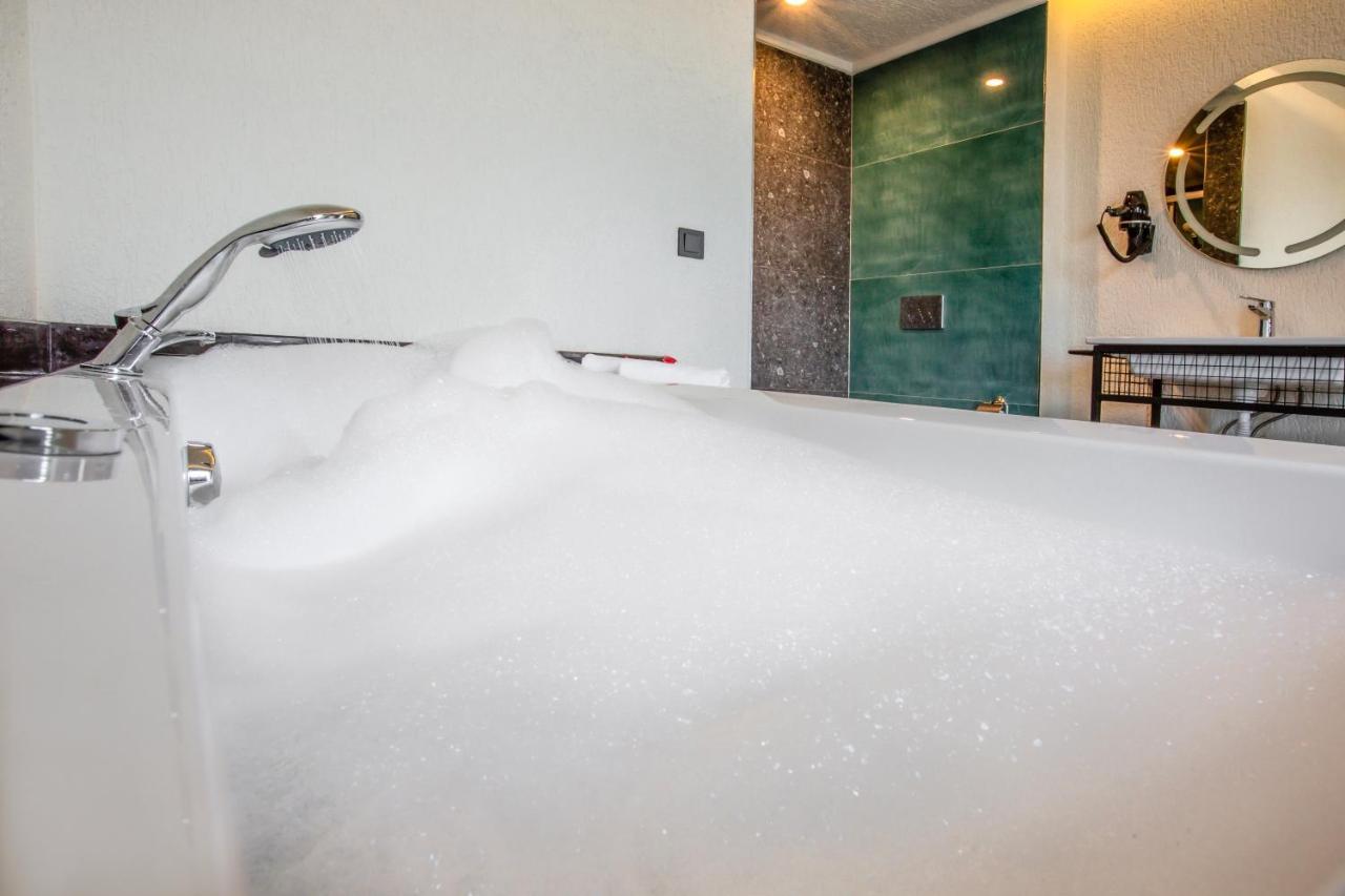 Nehir Otel Pelitli  Экстерьер фото